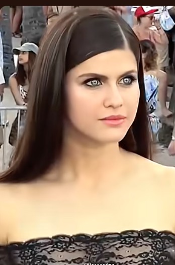 Alexandra Daddario · Those Eyes · Field Phenomena